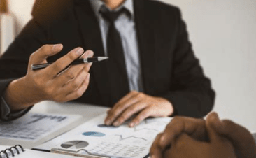 9 Points: The Importance of Using a Financial Advisor